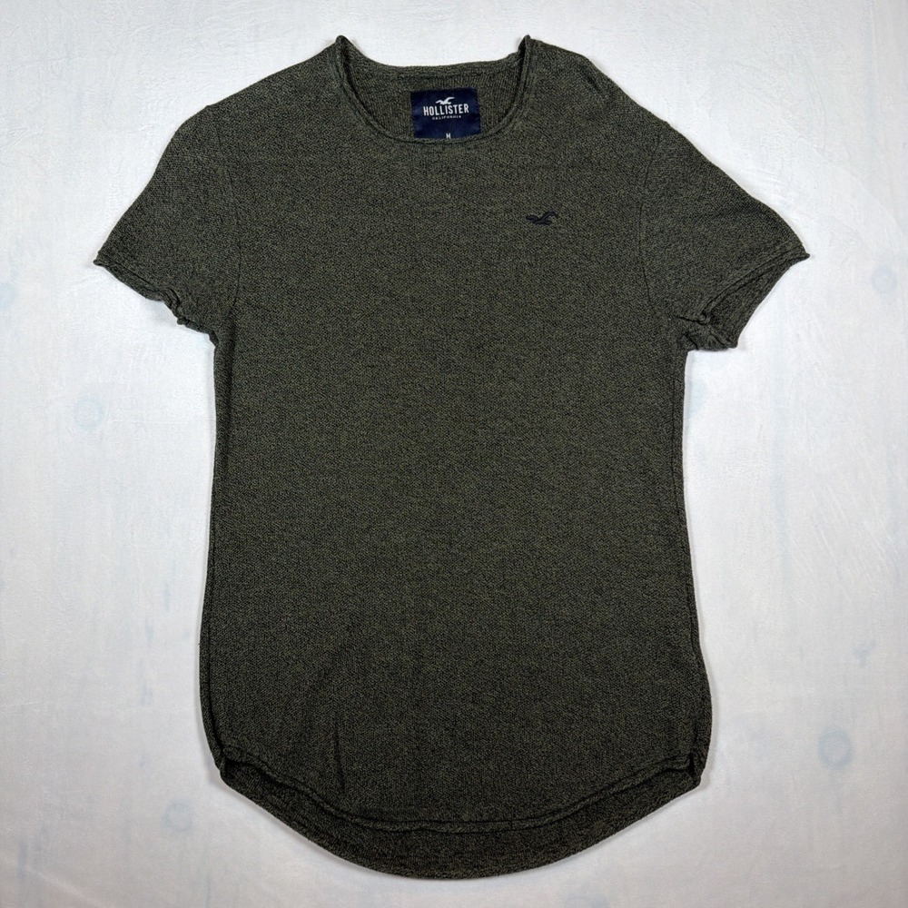 Hollister Curved Hem T Shirt Women's Medium Olive Green Minimalist Casual Tee